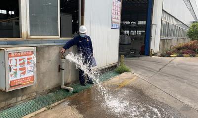 湖北襄陽(yáng):多部門(mén)聯(lián)合會(huì)診危化品企業(yè)消防安全